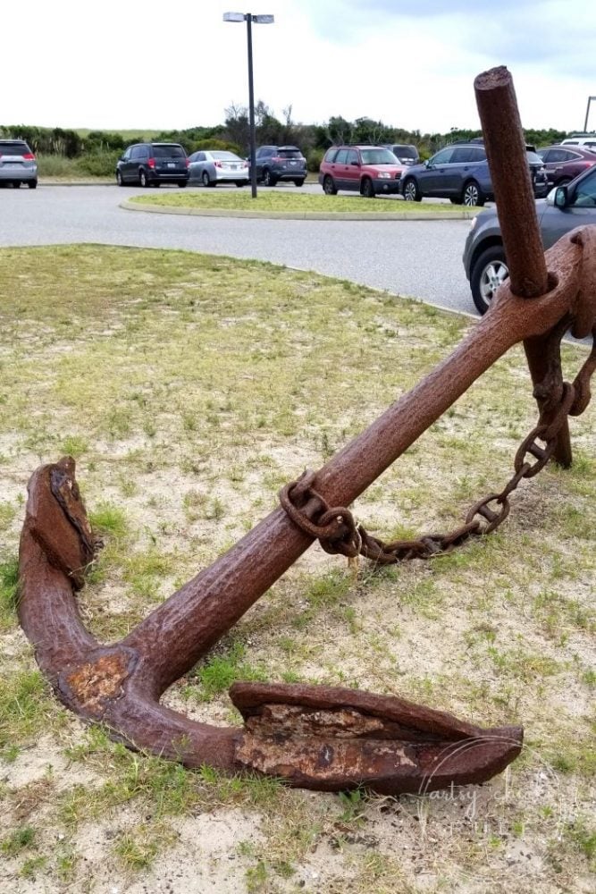 Outer Banks Things To Do (and see!!) old rusty anchor artsychicksrule.com #outerbanks #outerbanksvacation #obx #traveldestinations #travel #visitobx #thingstodoinobx #outerbankstrip #coastaldestinations #coastalvacations #nagshead #hatteras #manteo