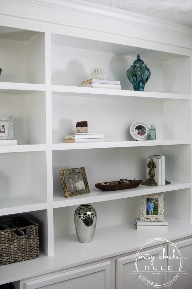 How To Style Shelves (SIMPLE decorating tips anyone can follow!!!!) artsychicksrule.com #stylingshelves #howtodecorateshelves #decoratingshelves #shelfstyle #shelfdecor #bookcasedecor