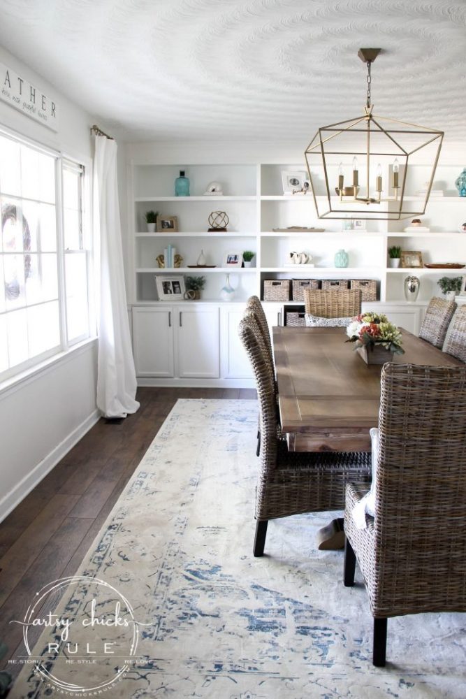 Coastal Dining Room REVEAL!!! - artsychicksrule.com #coastaldecor #coastalstyle #coastaldiningroom #golddecor 