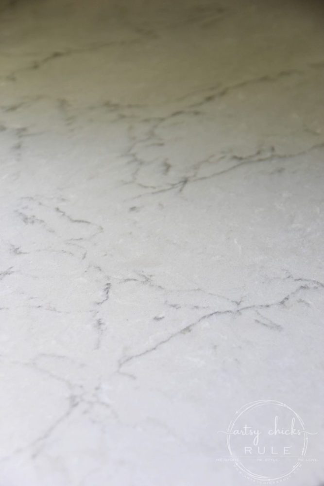Wilsonart Quartz Coastal - artsychicksrule.com #wilsonartquartz #coastalquartz #quartzcountertops #whitecountertopideas #quartzcountertopideas