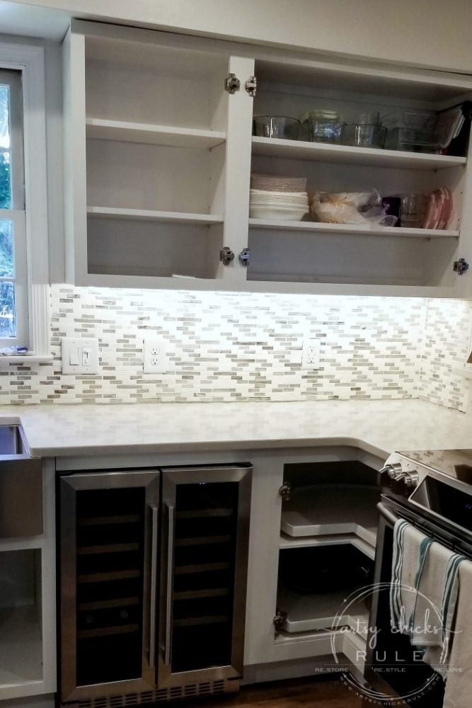 Wilsonart Quartz Coastal - artsychicksrule.com #wilsonartquartz #coastalquartz #quartzcountertops #whitecountertopideas #quartzcountertopideas