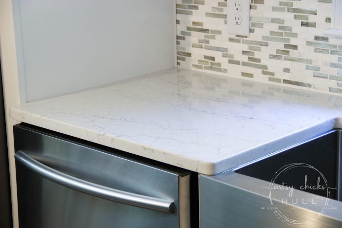 Wilsonart Quartz Coastal - artsychicksrule.com #wilsonartquartz #coastalquartz #quartzcountertops #whitecountertopideas #quartzcountertopideas