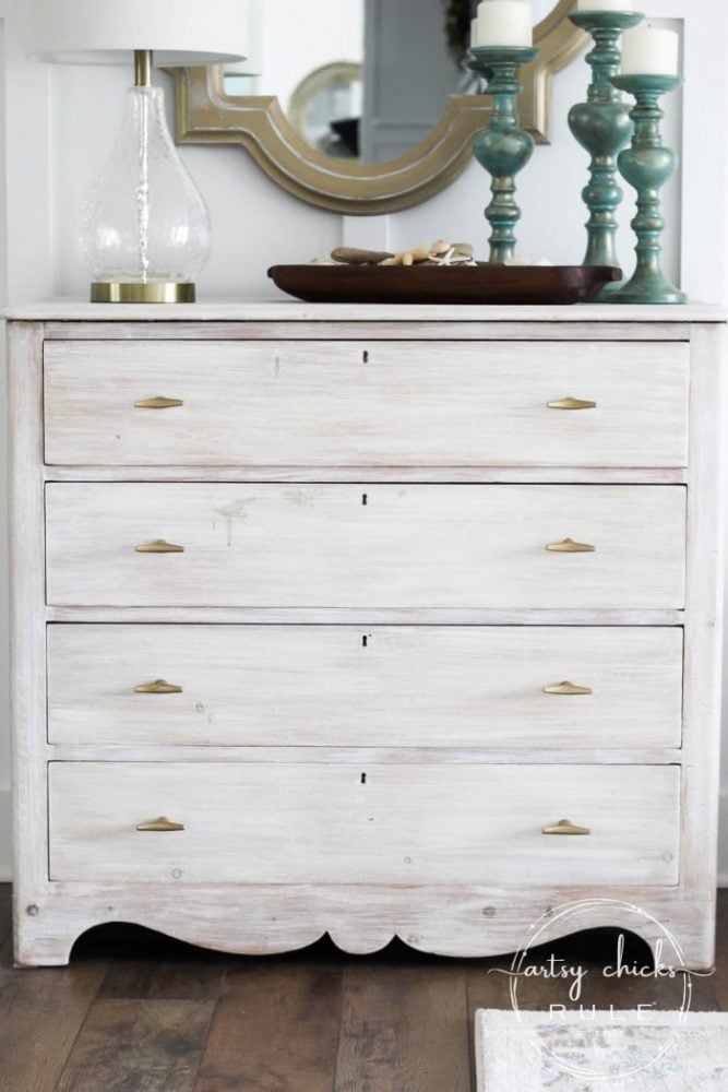 White Stain (using chalk paint, SO easy!!) Dresser Makeover - artsychicksrule.com #whitestain #whitestainmakeover #whitestainfurniture #chalkpaintmakeover #chalkpaintfurniture #paintedfurniture #coastalfurniture #coastalglam #coastaldecor