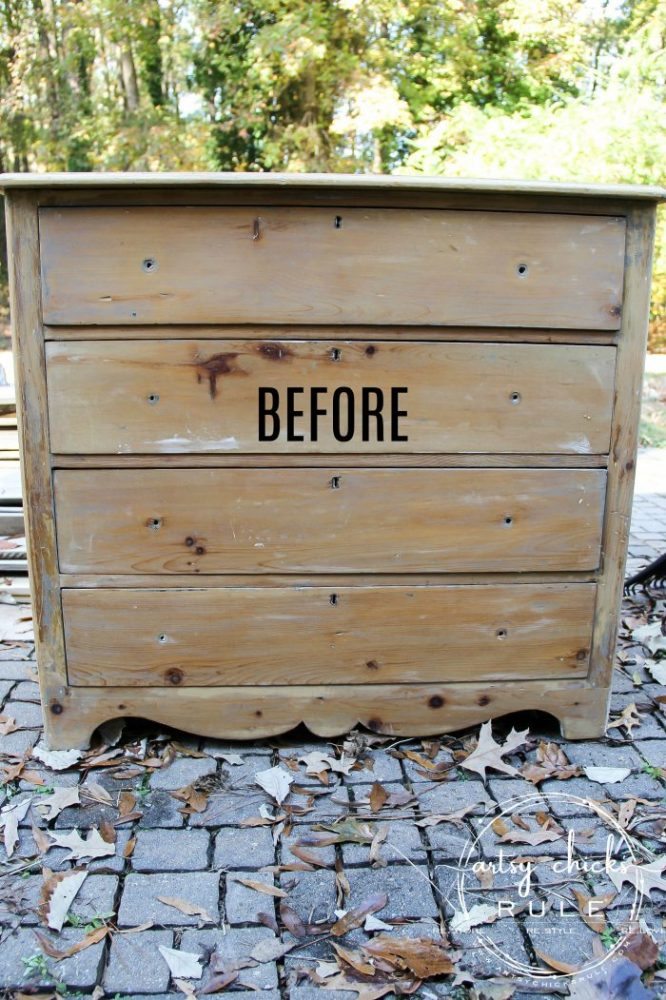 White Stain (using chalk paint, SO easy!!) Dresser Makeover - artsychicksrule.com #whitestain #whitestainmakeover #whitestainfurniture #chalkpaintmakeover #chalkpaintfurniture #paintedfurniture #coastalfurniture #coastalglam #coastaldecor