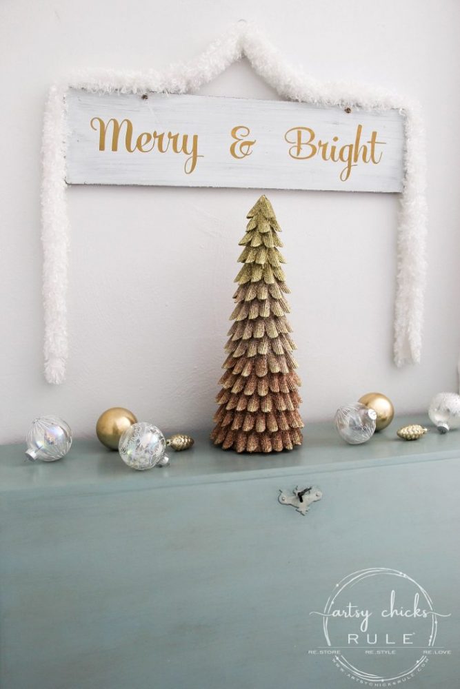 Blue and Gold Christmas Tree and Holiday Dining Room Decor !! artsychicksrule.com #blueandgoldChristmastree #blueandgold #Christmasdining room #diningroomdecor