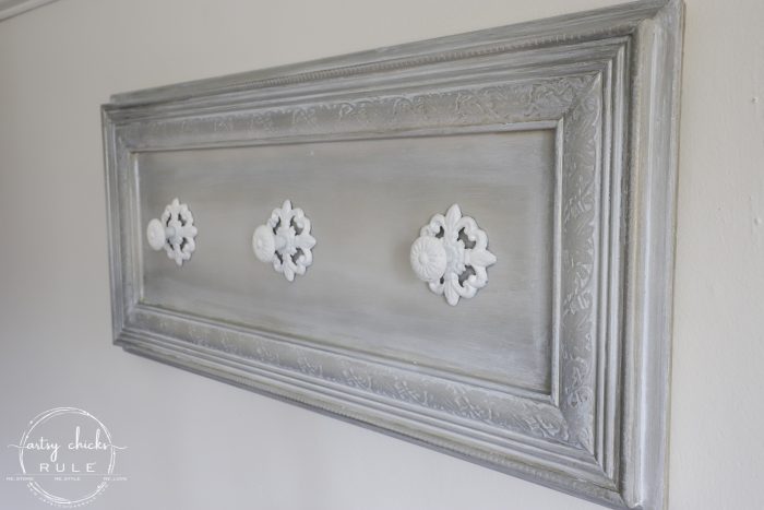 Old Cabinet Door Repurposed artsychicksrule.com (coat rack, jewelry organizer, scarf organizer and more!!!) #repurposedideas #cabinetdoorrepurposed #olddoors #diycoatrack