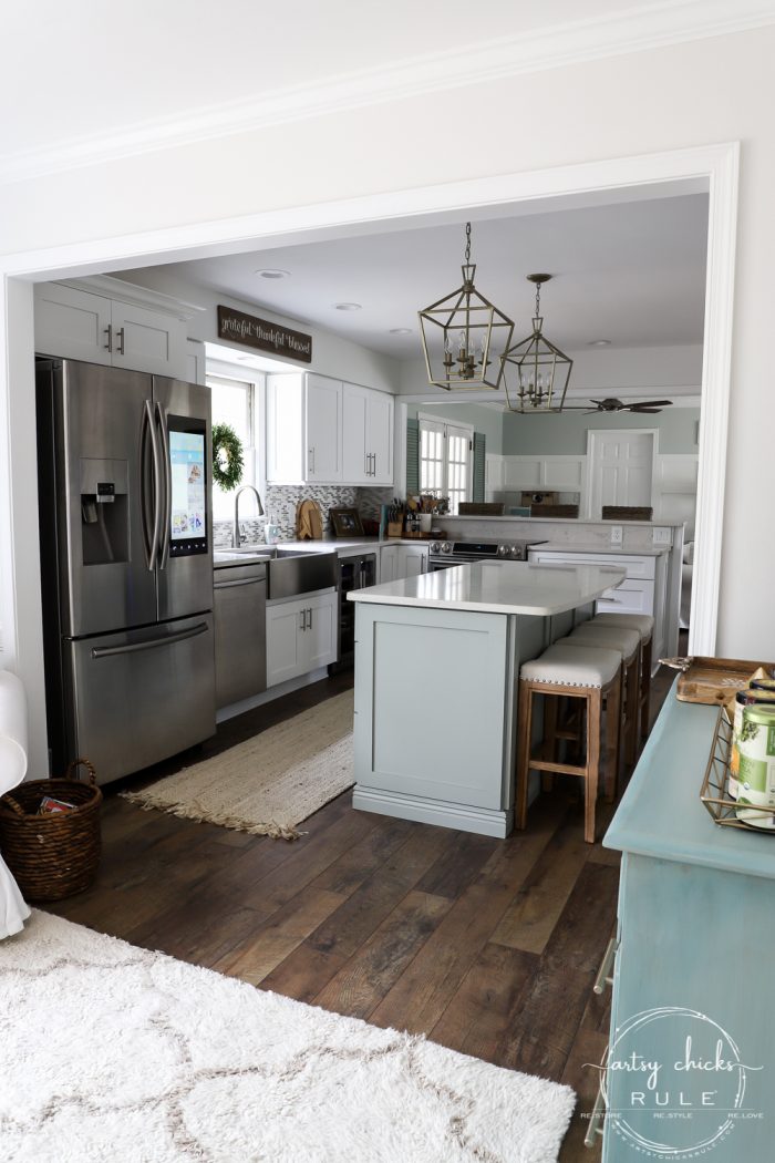 DIY Coastal Kitchen Makeover Reveal!!! White Shaker cabinetd, quartz countertops, farmhouse style flooring and more! artsychicksrule.com #kitchenmakeover #kitchenremodel #diykitchen #coastalkitchen #quartzcountertops #farmhouseflooring