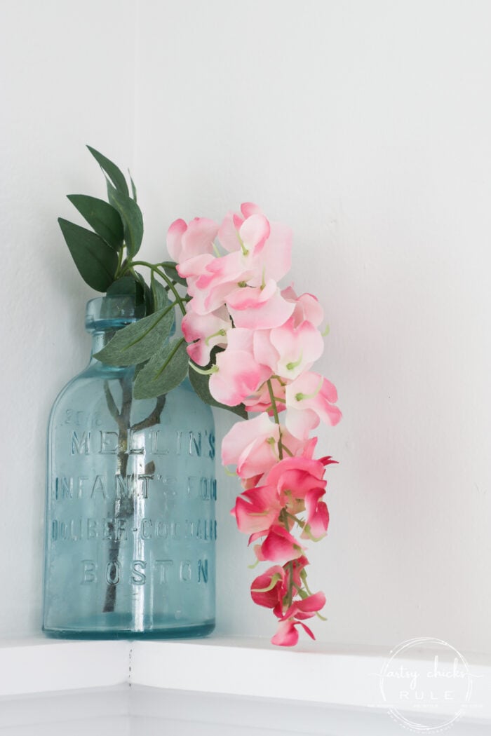 Simple Spring Decorations & Ideas Blue bottle with pink flowers artsychicksrule.com