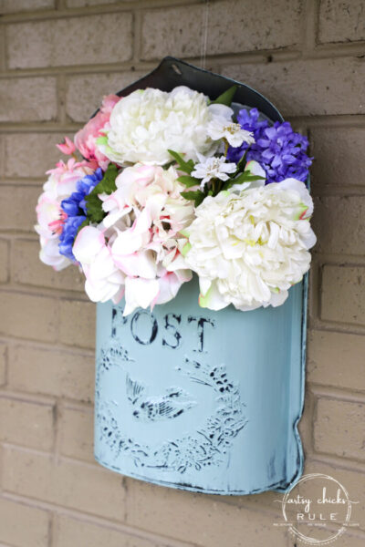 Antique Mailbox Flower Arrangement - Artsy Chicks Rule®