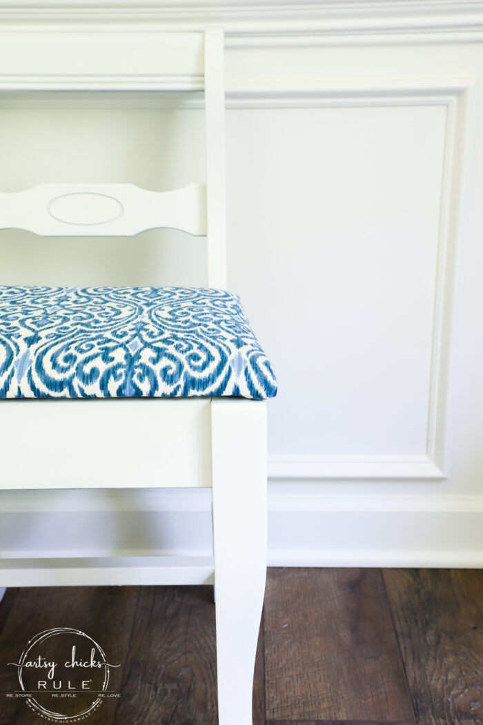 This dressing chair got a brand new makeover, so simply and quickly! With the right tools, you can do the same in one afternoon's time! #artsychicksrule.com #furnituremakeover #dressingchair #bluefabric #blueandwhitefurniture