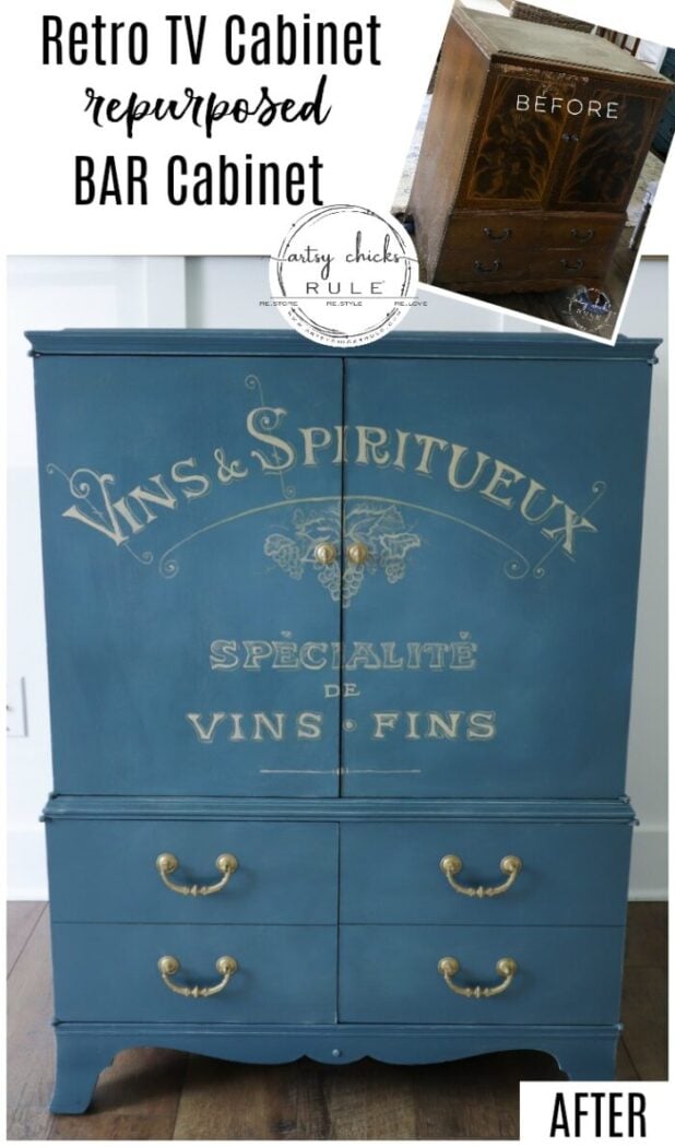 Retro TV Cabinet TURNED Bar Cabinet! Perfect for this!! artsychicksrule.com #barcabinet #retrotvcabinet #vintagetvcabinet #tvcabinetrepurposed #repurposedmakeover