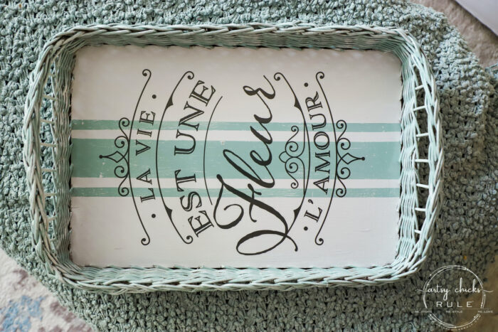 This old, dated thrift store find got a brand new look...and life! French basket tray with grain sack stripes and a Prima Design Transfer! #frenchbasket #primatransfers #primaredesign #frenchgraphic #frenchstyle #grainsackstripes