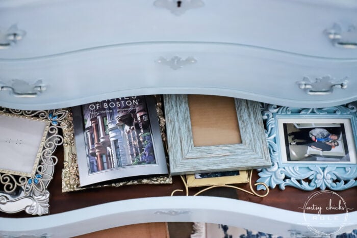 drawer with photo frames