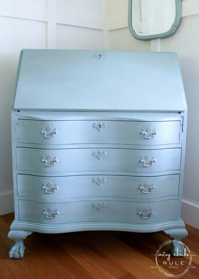 Repurposed Dresser Ideas - SO many uses, such great ideas for storage and decor! artsychicksrule.com #repurposeddresser #dresserideas #dressermakeover #repurposedprojects