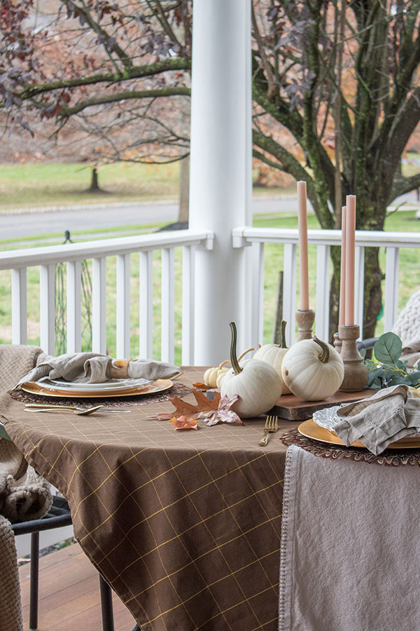 25+ Thanksgiving Table Settings...Decor & Ideas for the best table yet! Get ready for the most warm and inviting Thanksgiving this year. artsychicksrule.com #Thanksgivingtable #Thanksgivingtablesetting #Thanksgivingtableideas #falltablescape