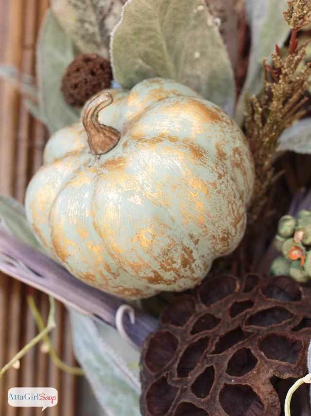 I've gathered together some of the most festive fall and Thanksgiving crafts & ideas to make your Thanksgiving holiday the best it can be! artsychicksrule.com #thanksgivingideas #thanksgivingdecor #thanksgivingcrafts