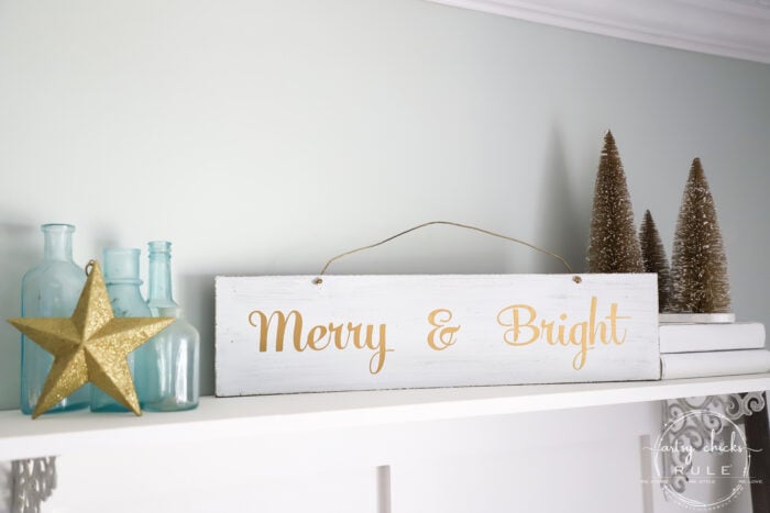 Blue and gold decor is a beautiful change from the traditional red so well-loved by many. artsychicksrule.com #blueandgoldchristmas #goldchristmasdecor #bluechristmasdecor