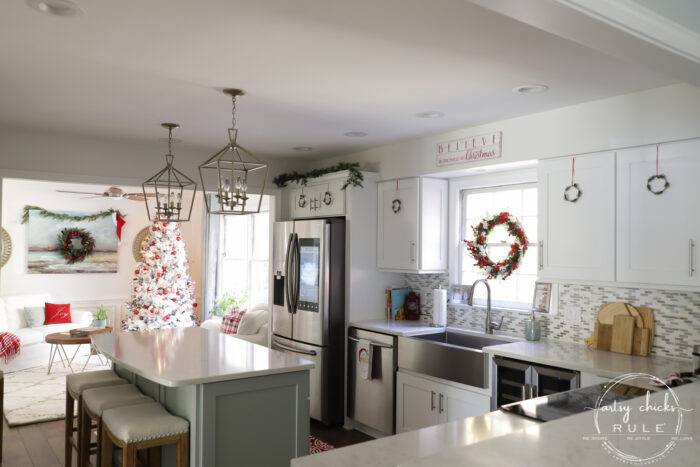 Traditional Red Cozy Christmas Decor Morning Room And Kitchen Artsy Chicks Rule Traditional Red Cozy Christmas Decor Morning Room And Kitchen Artsy Chicks Rule