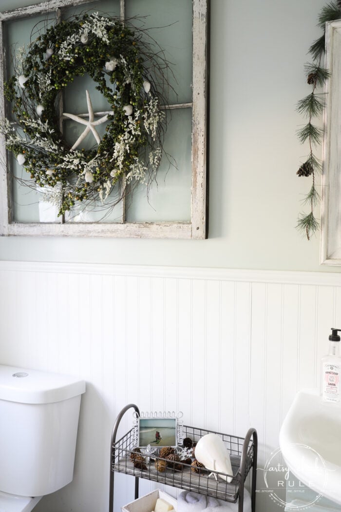 I'm sharing a few simple ways to transition into those long winter months after the holidays with simple  & cozy winter decor! artsychicksrule.com #winterdecor #winterdecoratingideas #winterhome 