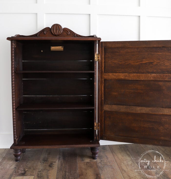 This gel stain cabinet makeover was a breeze to do!! Super easy (and quick) way to update that old orange-y wood! (or any old wood!) artsychicksrule.com #gelstain #gelstainmakeover #gelstainideas #furnituremakeover #stainedfurnitured #antiquefurniture