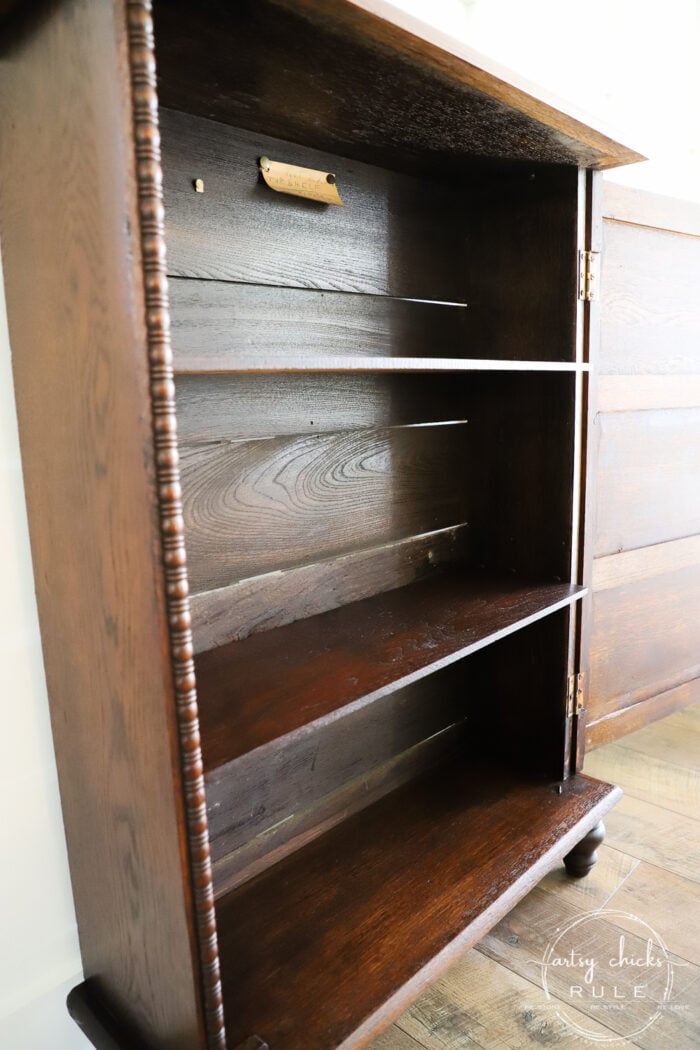 This gel stain cabinet makeover was a breeze to do!! Super easy (and quick) way to update that old orange-y wood! (or any old wood!) artsychicksrule.com #gelstain #gelstainmakeover #gelstainideas #furnituremakeover #stainedfurnitured #antiquefurniture