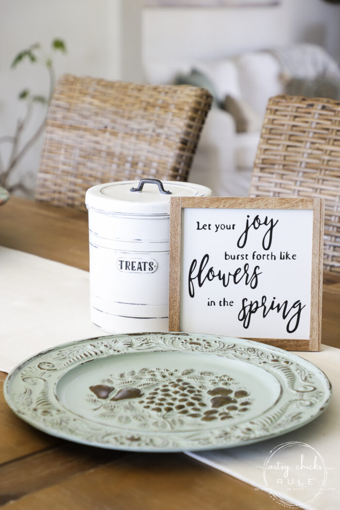 Thrifty Ideas for Farmhouse Decor (Hello, Upcycling!)