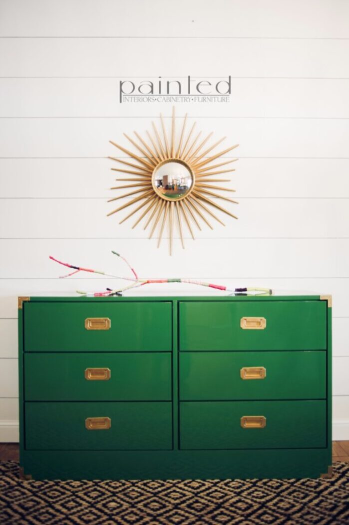 20 Green Painted Furniture Makeovers artsychicksrule.com #greenpaintedfurniture #greenfurniture #greenmakeovers