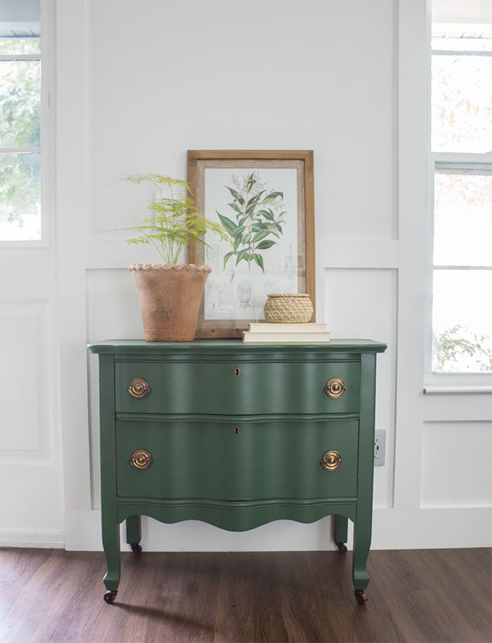 20 Green Painted Furniture Makeovers artsychicksrule.com #greenpaintedfurniture #greenfurniture #greenmakeovers