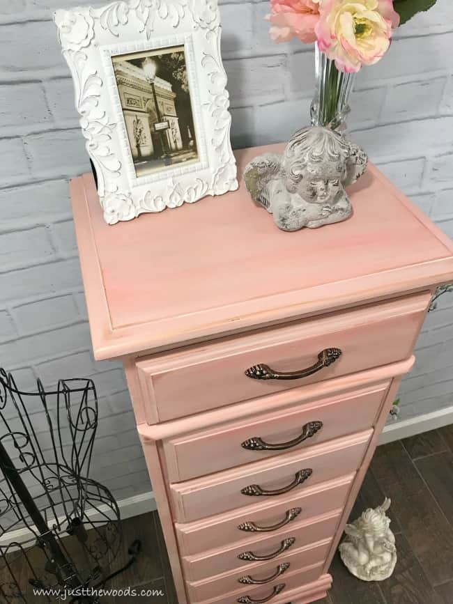 10 CORAL painted furniture makeovers to boost your creativity and bring inspiration for that piece waiting for a makeover! artsychicksrule.com #coralpaintedfurniture #coralcolor #coraldecor #coralfurniture #paintedfurniture