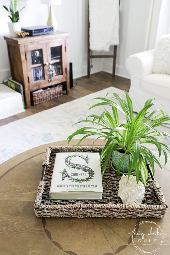 Old tired baskets?? Add a little paint for a brand new look. Here are several simple basket makeover ideas to get started! artsychicksrule.com #basketmakeoverideas #paintedbaskets #basketmakeover