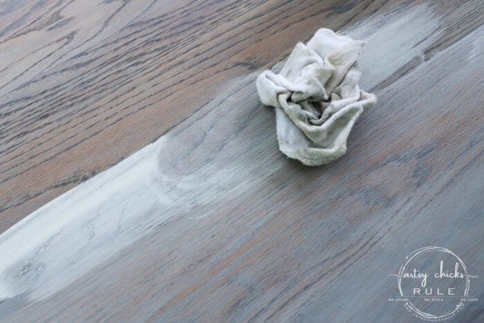 Turn that old orange wood into "bleached or weathered" wood with this simple method!! (without harsh chemicals) artsychicksrule.com #bleachedwood #howtobleachwood #weatheredwood