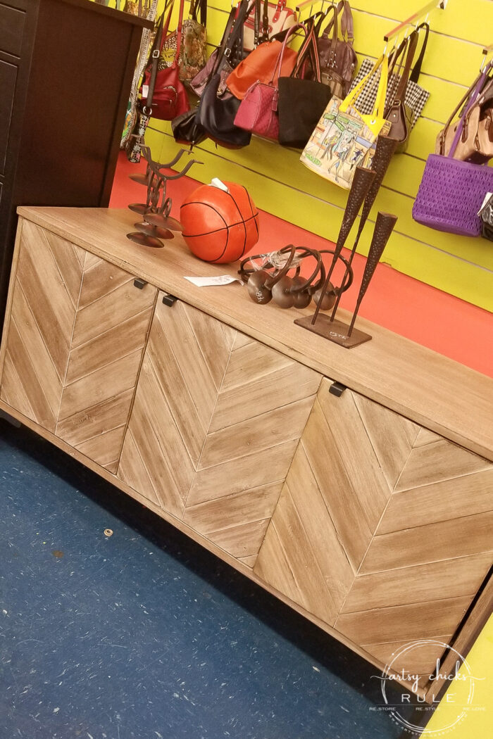 Thrift store haul #4! Follow along as I give new life to each and every one! artsychicksrule.com
