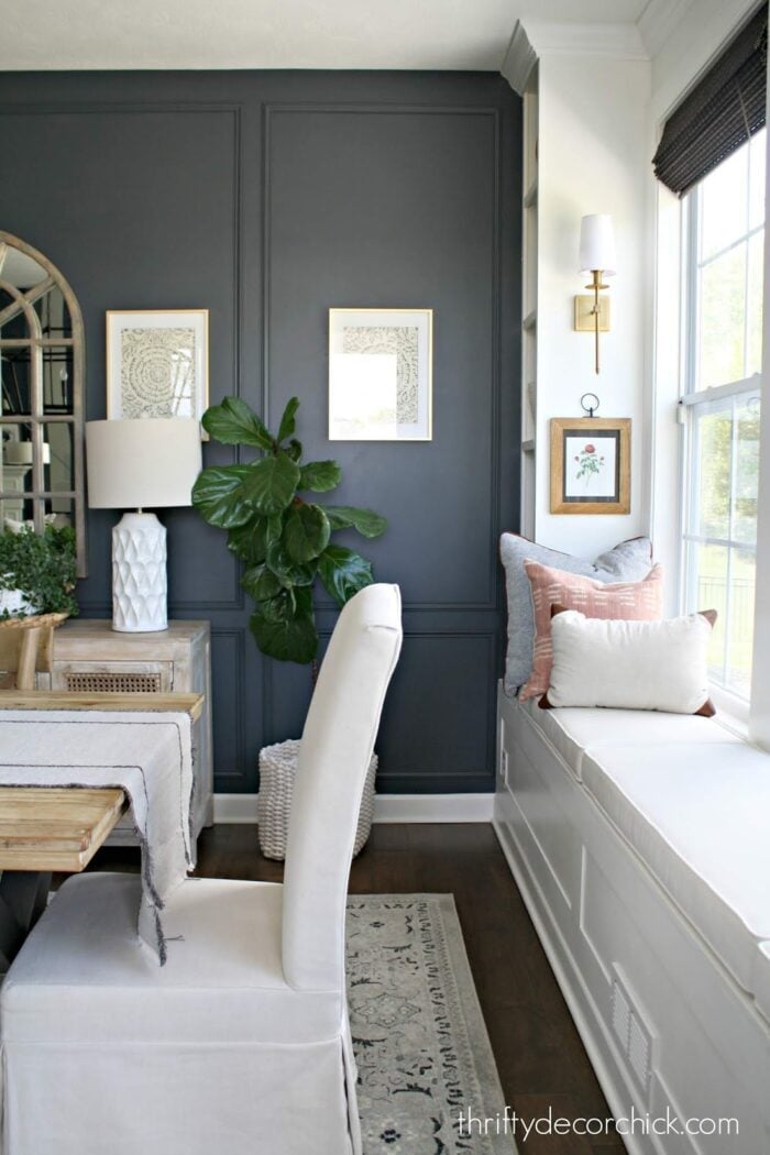 Navy Blue Wall Inspiration (the best blue colors) - Artsy Chicks Rule®