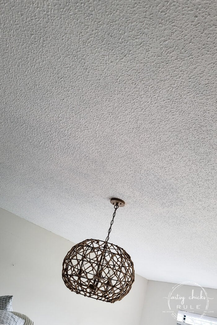 How to remove popcorn ceilings...all the supplies needed and a tip or two! artsychicksrule.com #popcornceilings #diyceilings