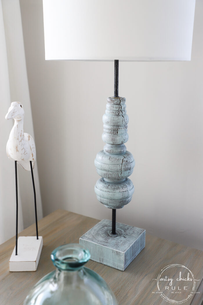 Today I'm sharing how to do this simple dry brushing paint technique to give new life to old decor! artsychicksrule.com #drybrushing #paintedlamp