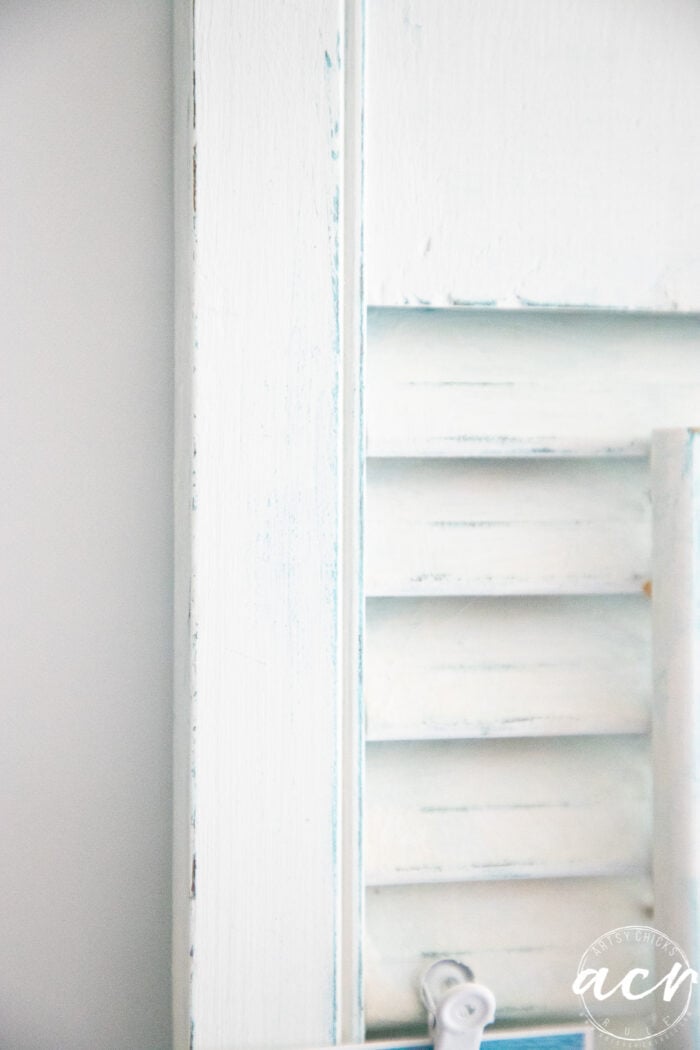 up close of white and blue shutters