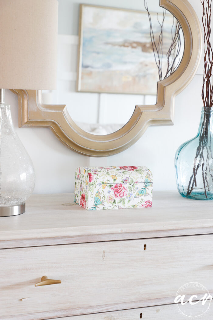 gold mirror with pink floral box