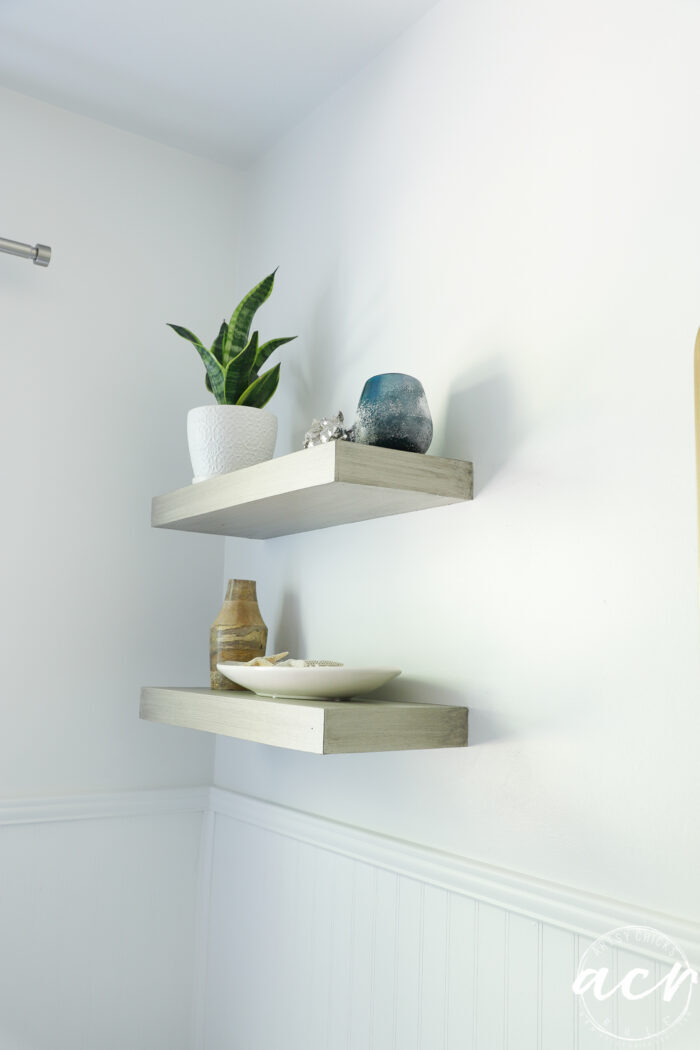 Wood Look Floating Shelves With Paint, Best Way To Paint Wood Shelves In Bathroom