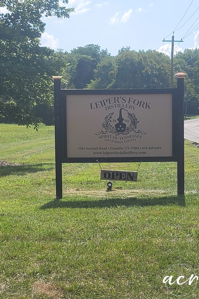 leiper's fork distillery sign