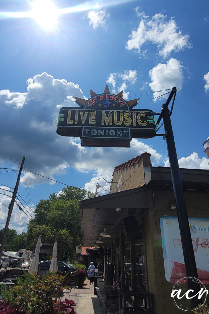 live music sign at the fox & locke