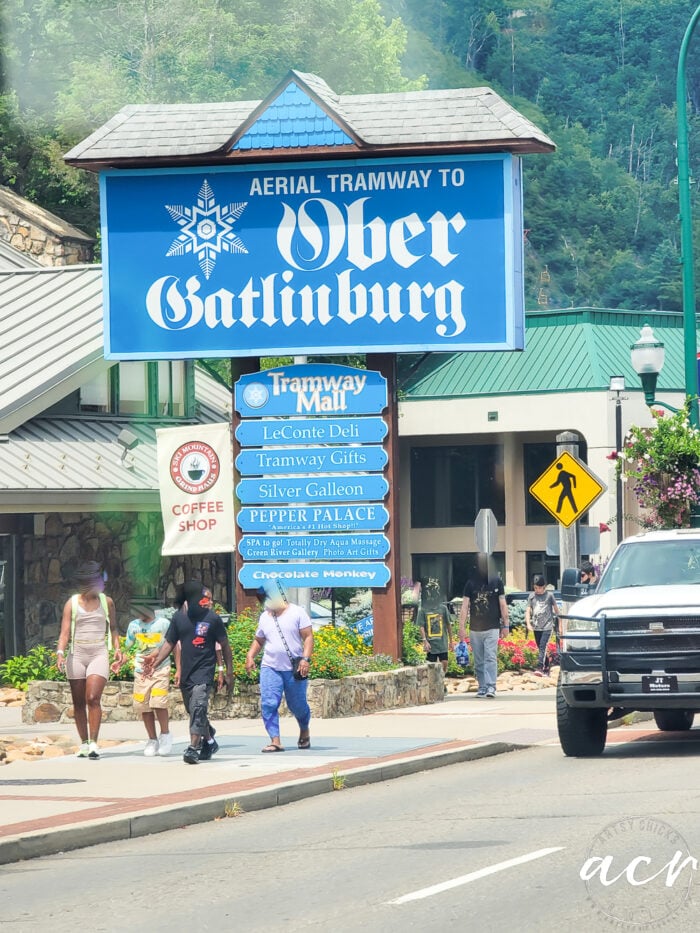 olde gatlinburg ariel tramway sign