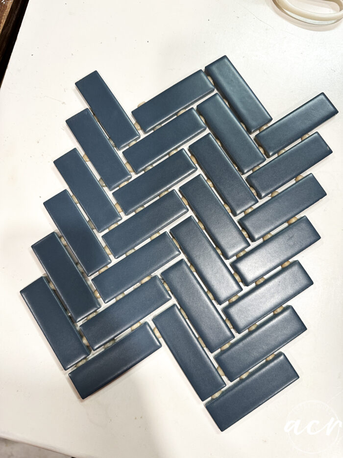 navy blue rectangle tiles 