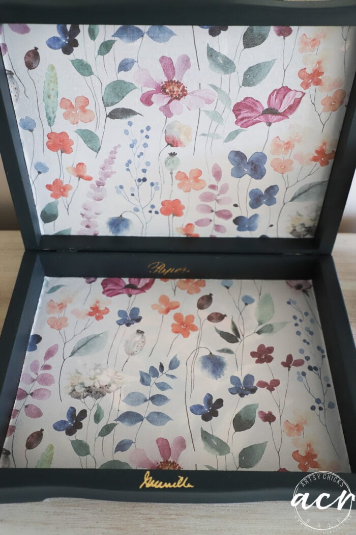 pretty peel and stick wallpaper in side box