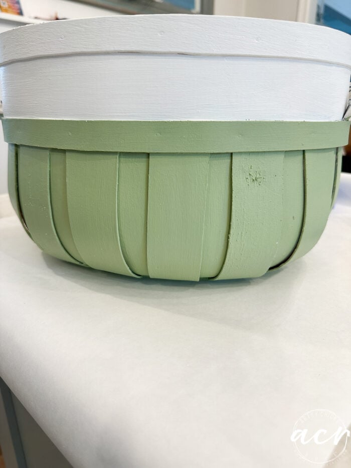 basket white top green base