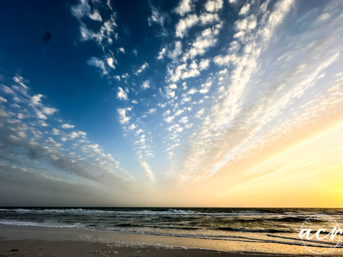 amazing sky that looks like clouds fanned out