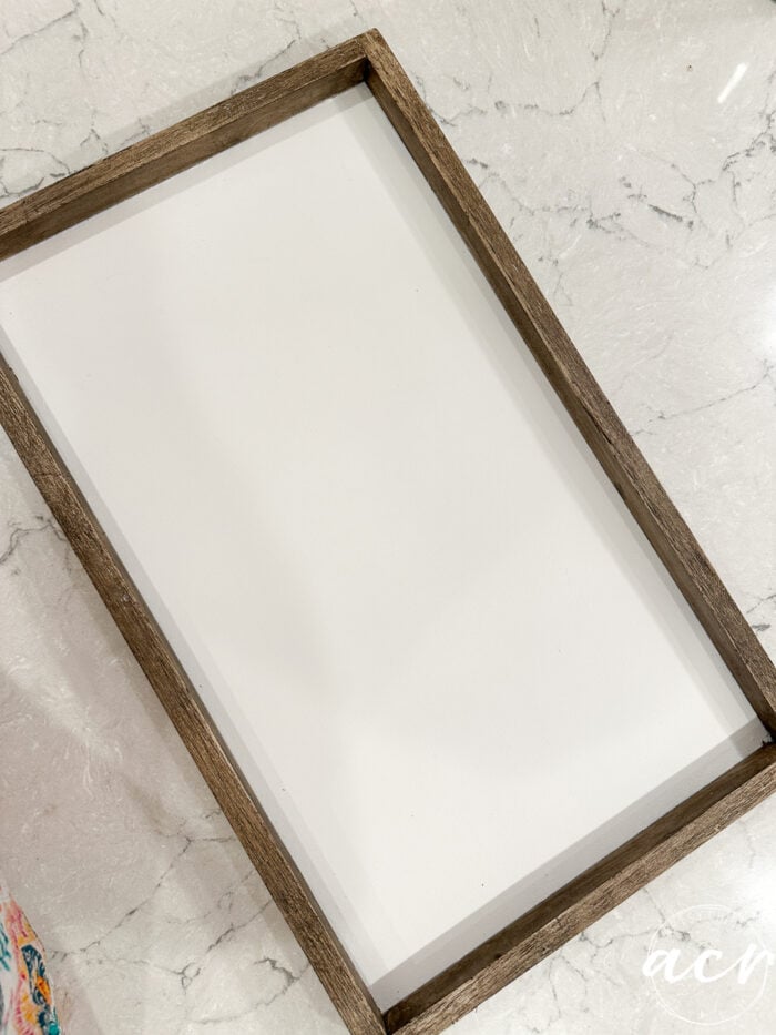frame stained with white center