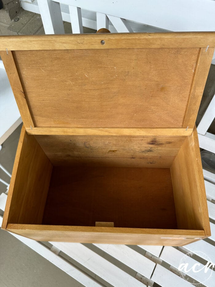 inside of orangey bread box