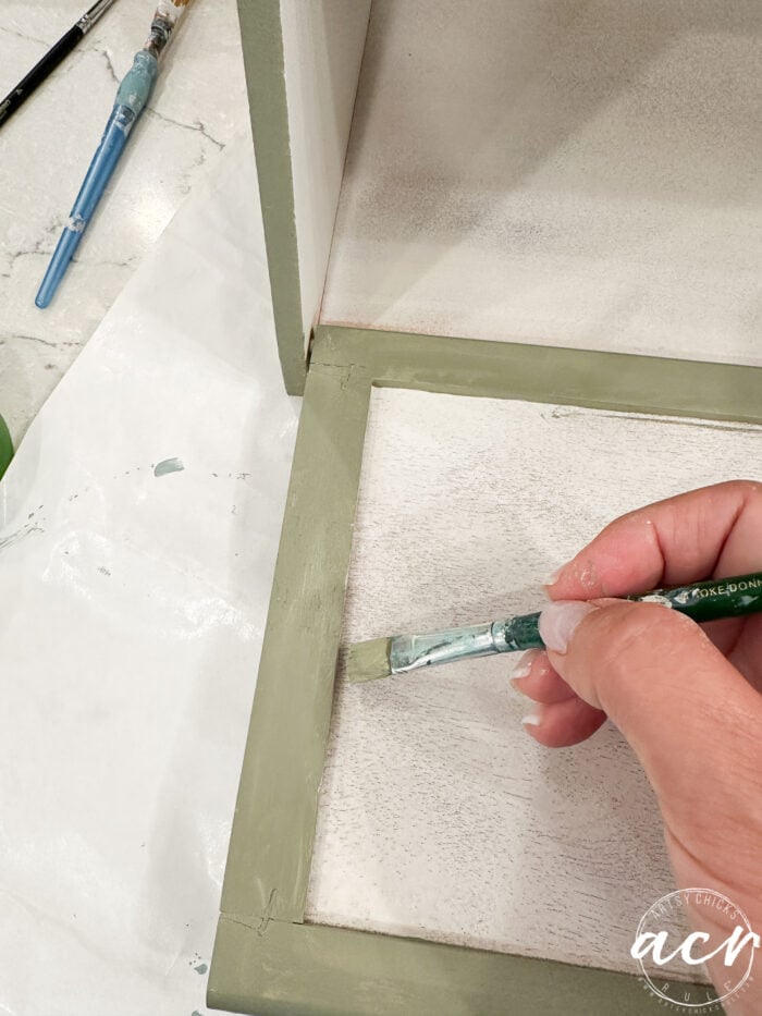 painting edges of bread box