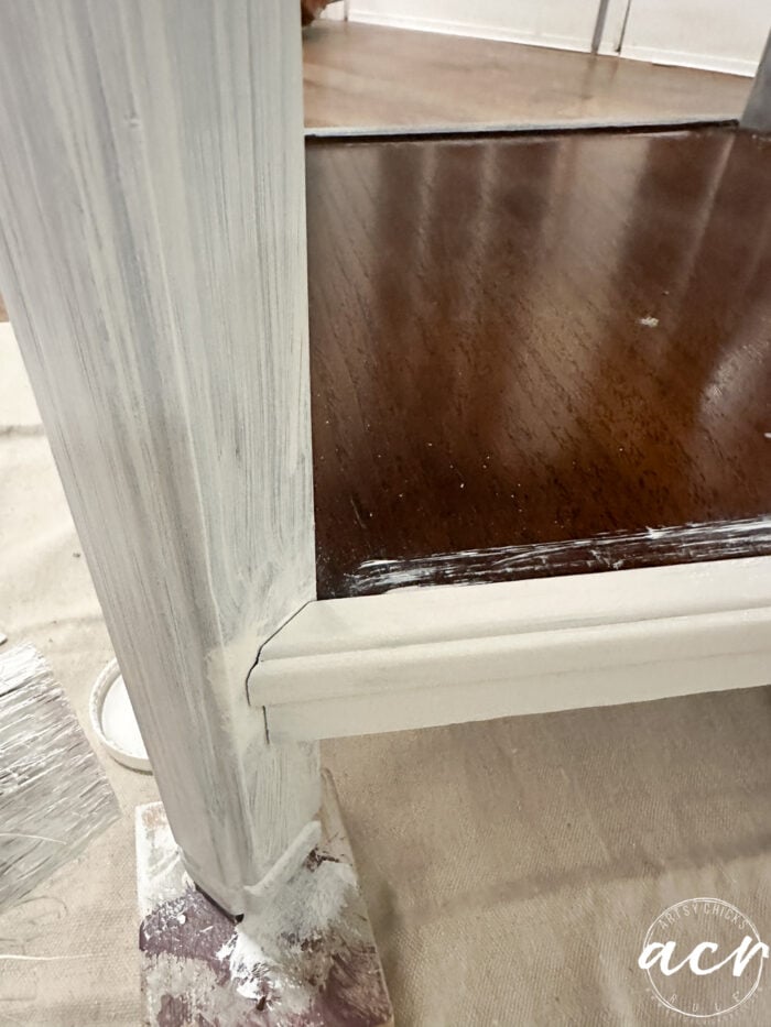 Pintar la mesa blanca