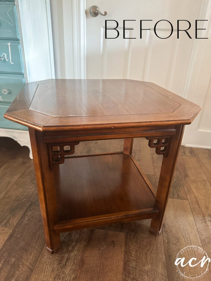 Mesa auxiliar de madera inspirada en asiático